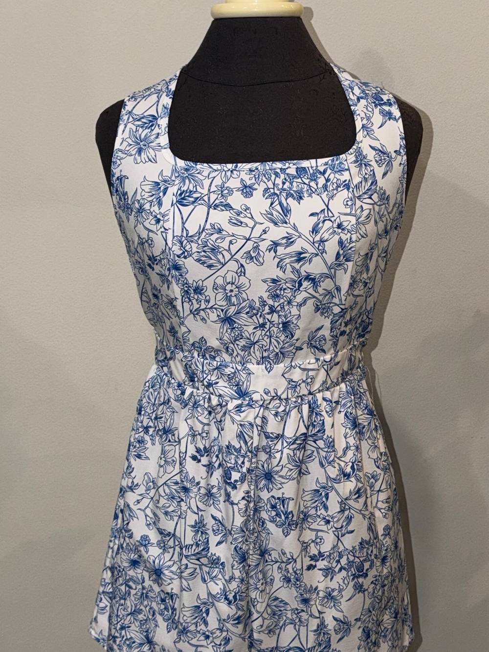 SHEIN Blue and White Floral Print Romper